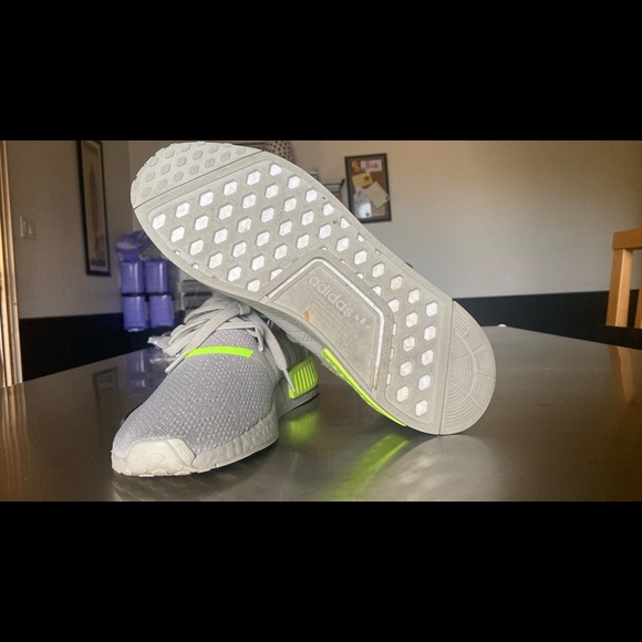 Adidas NMD R1 - Picture 3 of 3
